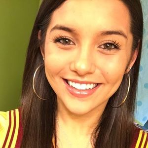 Meet your Posher, Kim